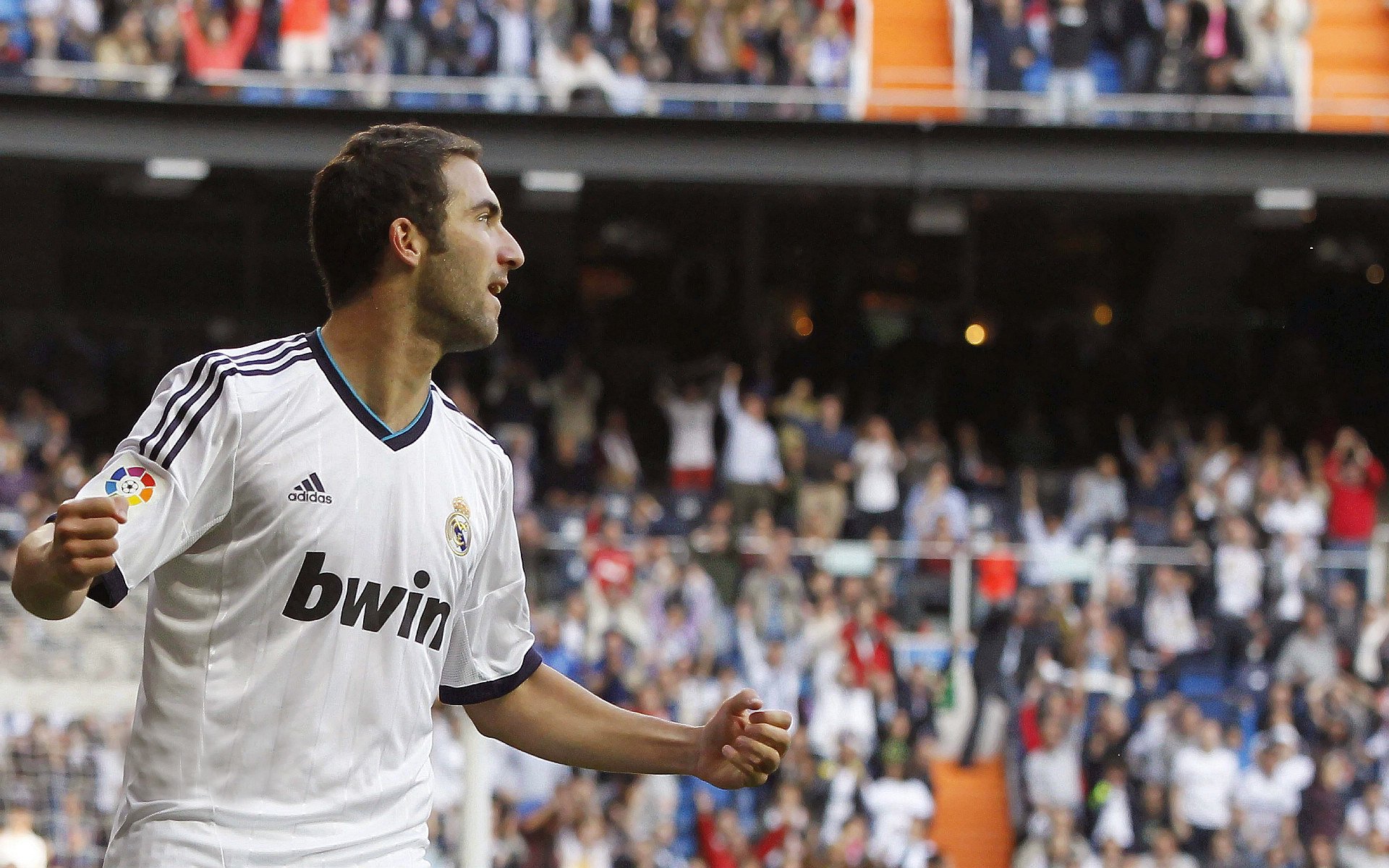 雷霆万钧!戈贝尔统治全场,法国铁塔正面击溃广东防线