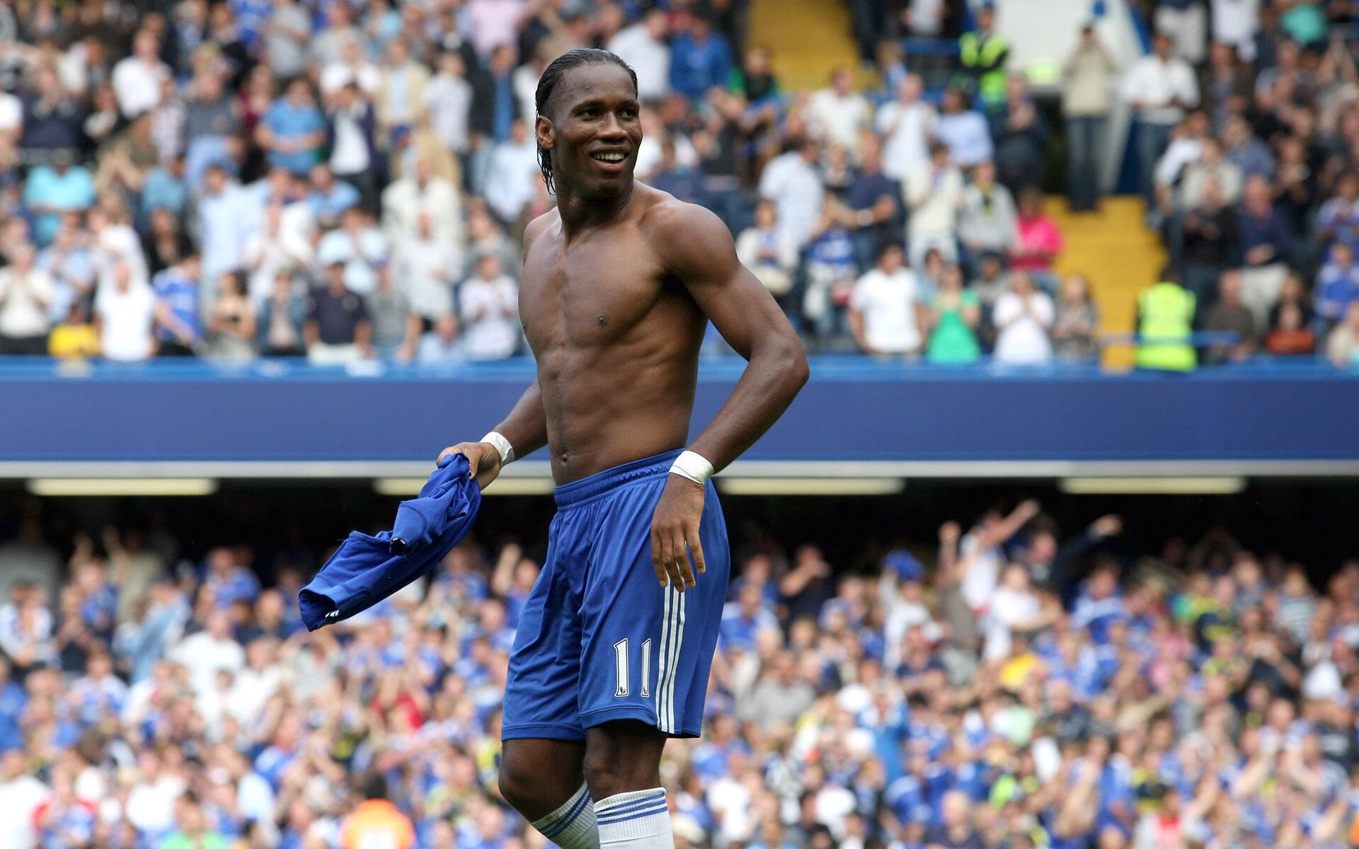 猛龙对阵山西队，米切尔关键节点连续得分，诠释巨星本色