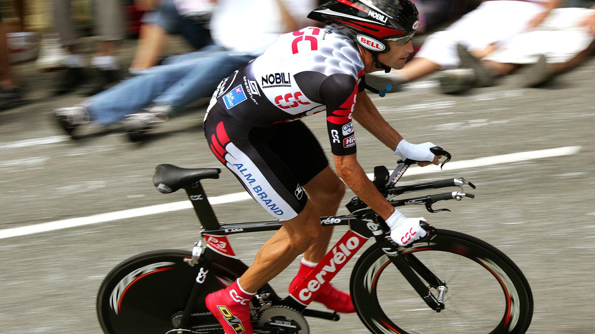 摩洛哥战术压制西班牙，楚阿梅尼刷新纪录背后的足球智慧